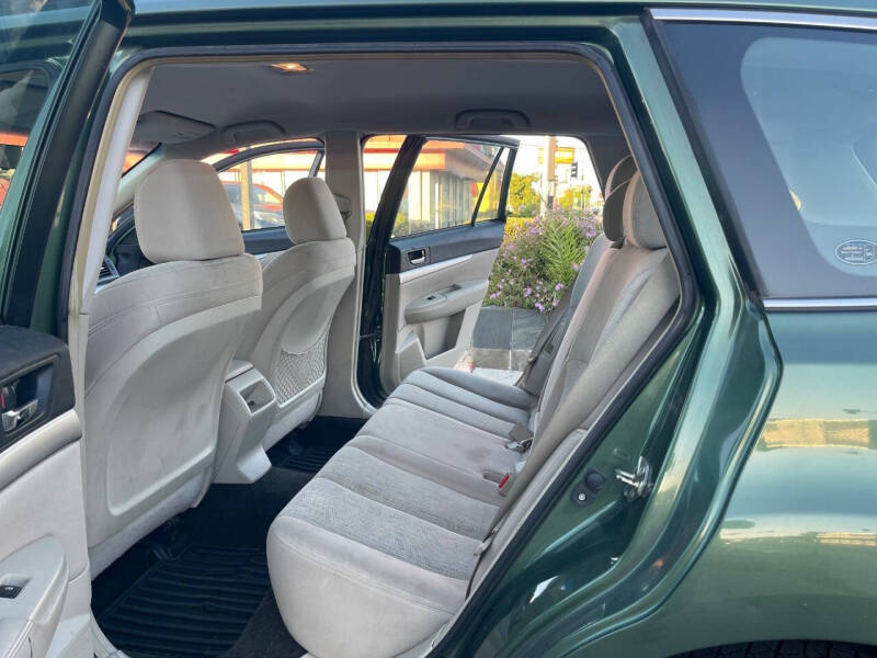 2014 Subaru Outback 2.5i