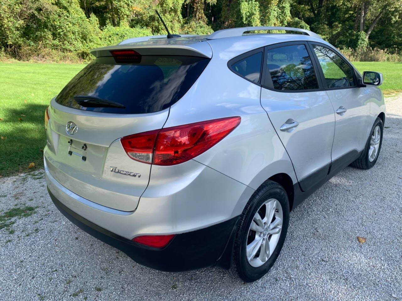 2011 Hyundai TUCSON for sale at Car Connection in Painesville, OH