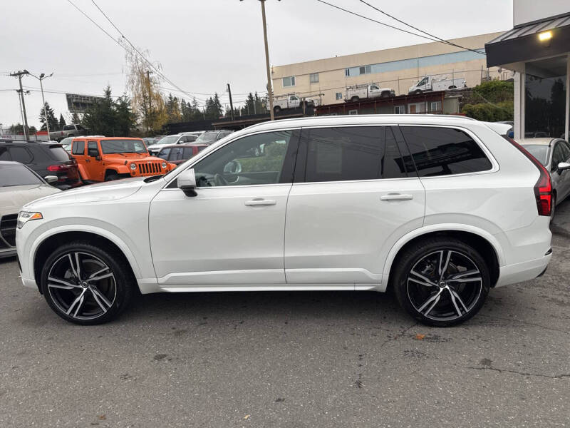 2017 Volvo XC90 T6 R-Design