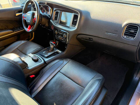 2015 Dodge Charger SXT