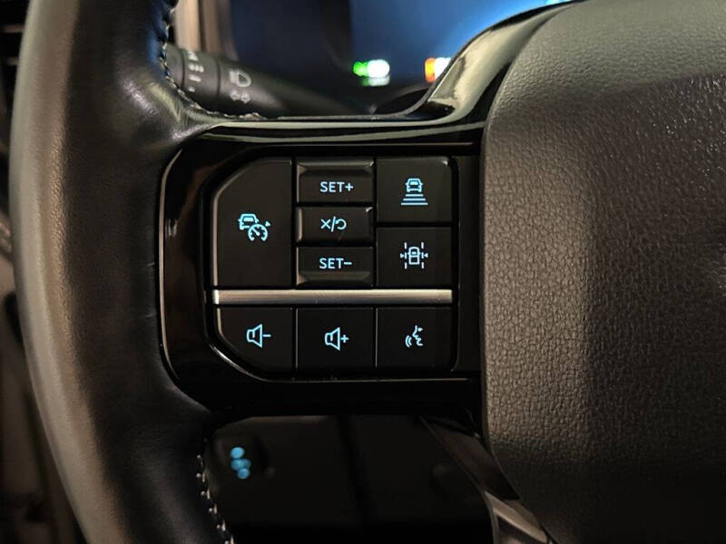 2023 Ford F-150 Lightning Platinum