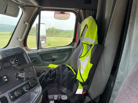 2016 Freightliner Cascadia