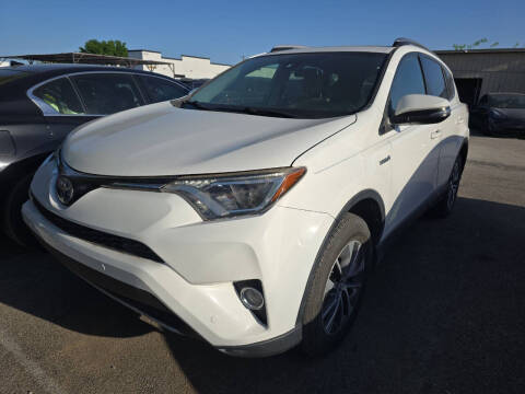 2017 Toyota RAV4 Hybrid XLE
