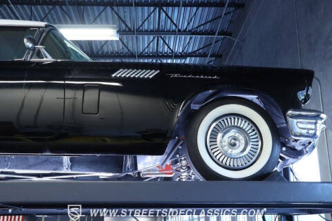 1957 Ford Thunderbird