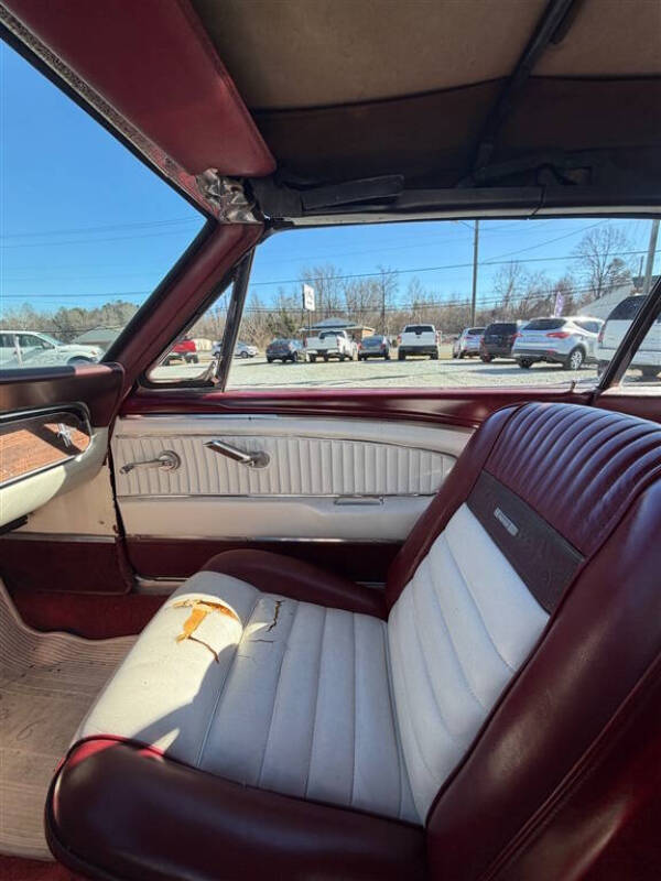 1966 Ford Mustang convertible V8