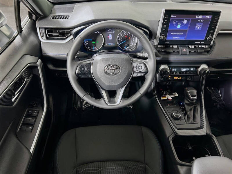 2022 Toyota RAV4 Hybrid SE