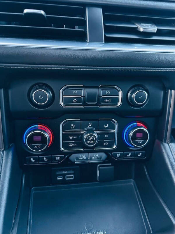 2021 Chevrolet Suburban High Country