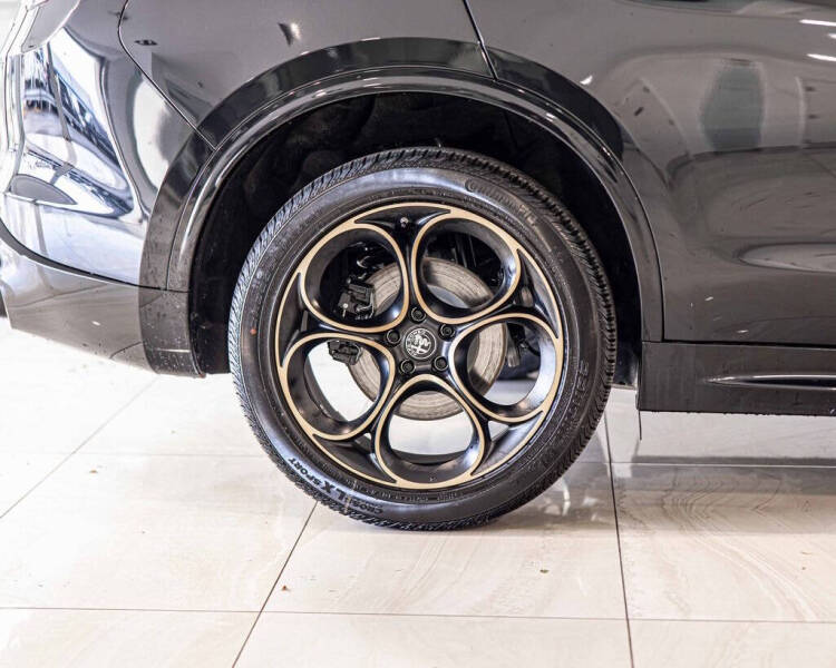 2025 Alfa Romeo Stelvio