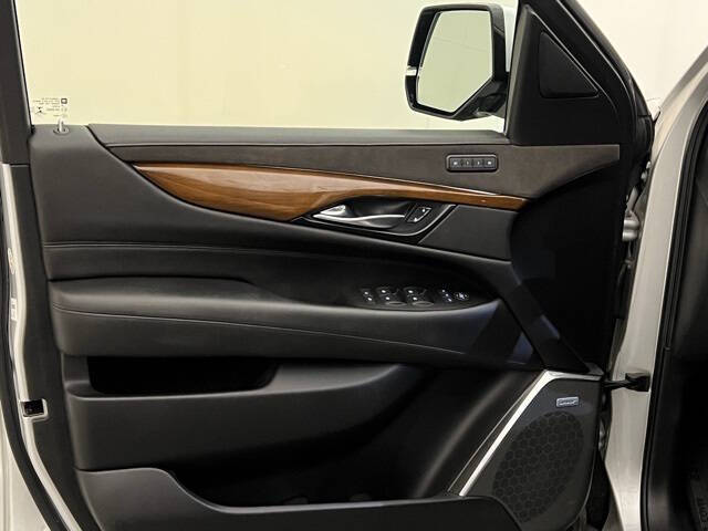 2020 Cadillac Escalade Standard