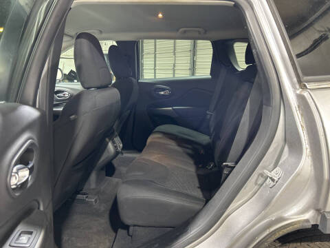 2019 Jeep Cherokee Latitude