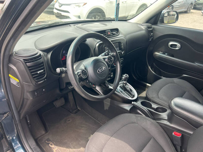 2017 Kia Soul +