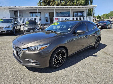 2018 Mazda MAZDA3 Touring