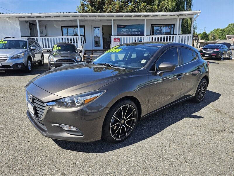 2018 Mazda MAZDA3 Touring