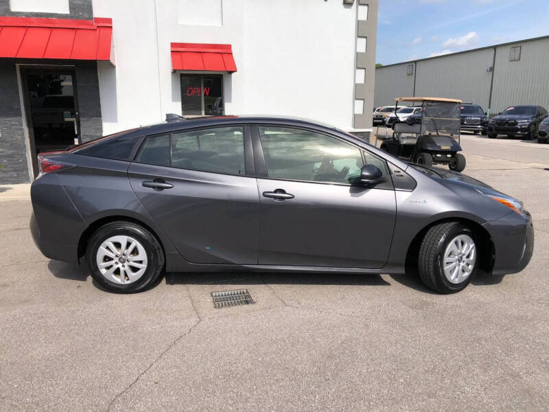 2016 Toyota Prius Two