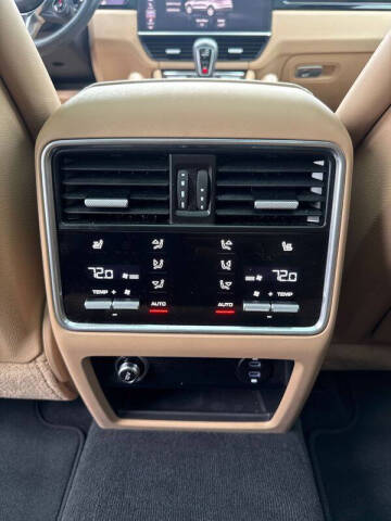 2021 Porsche Cayenne Coupe