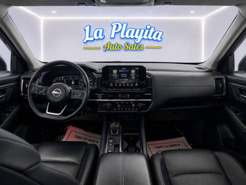 2023 Nissan Pathfinder SL