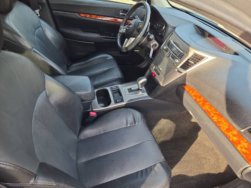 2011 Subaru Outback 2.5i Limited