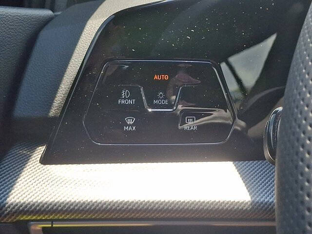 2025 Volkswagen Golf GTI SE