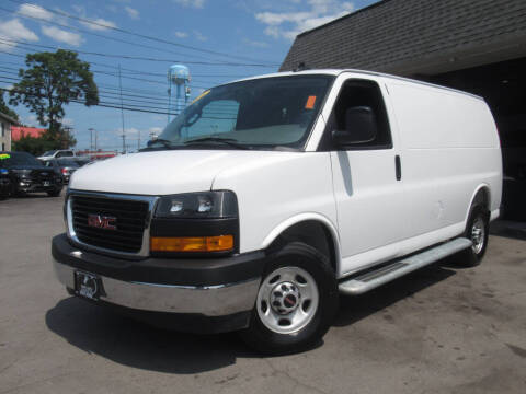 2025 GMC Savana 2500
