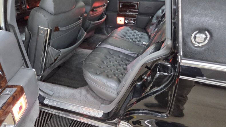 1990 Cadillac Brougham