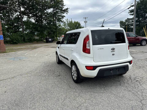 2013 Kia Soul +