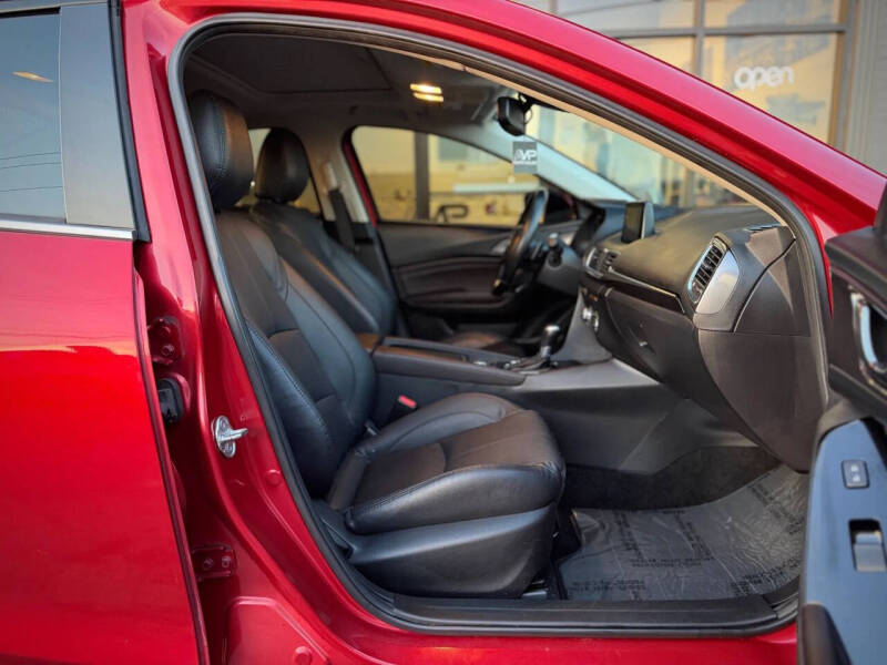 2018 Mazda MAZDA3 Grand Touring