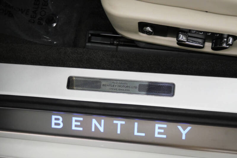 2022 Bentley Continental GTC V8