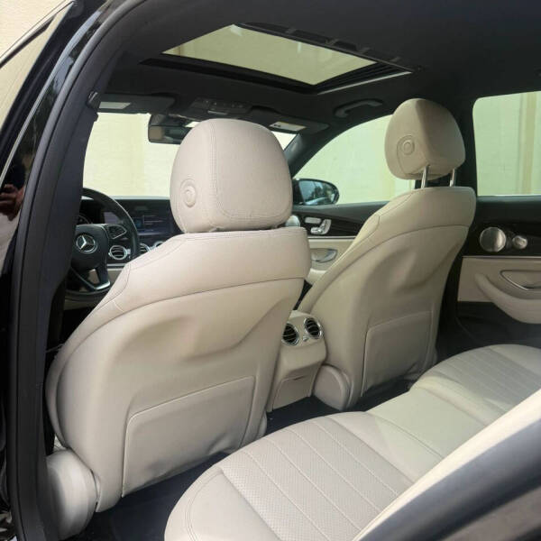 2017 Mercedes-Benz E-Class E 300 4MATIC
