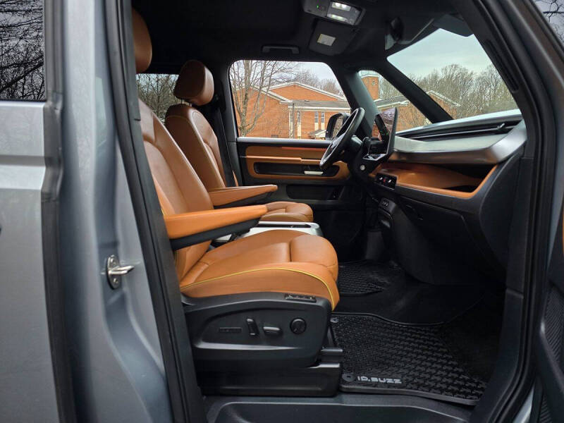 2025 Volkswagen ID. Buzz Pro S