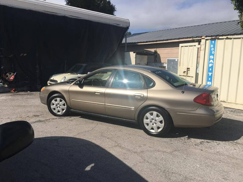 2002 Ford Taurus LX