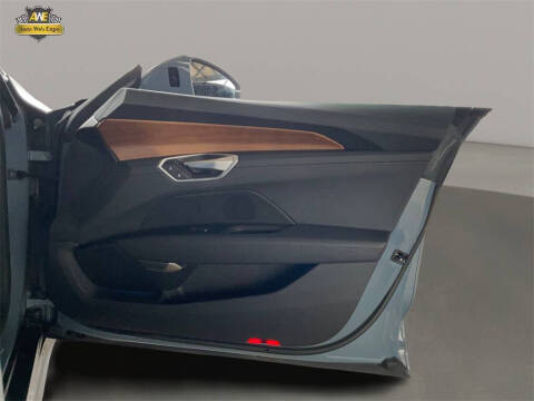 2023 Audi e-tron GT quattro Premium Plus