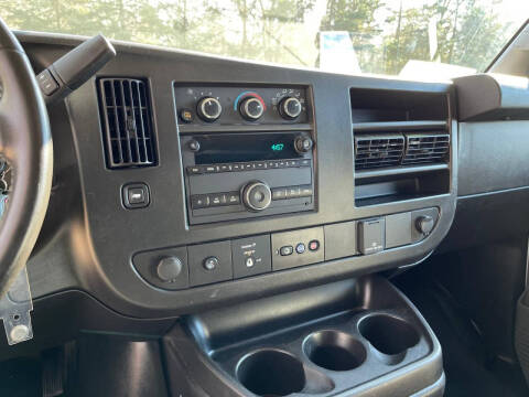 2021 Chevrolet Express 2500