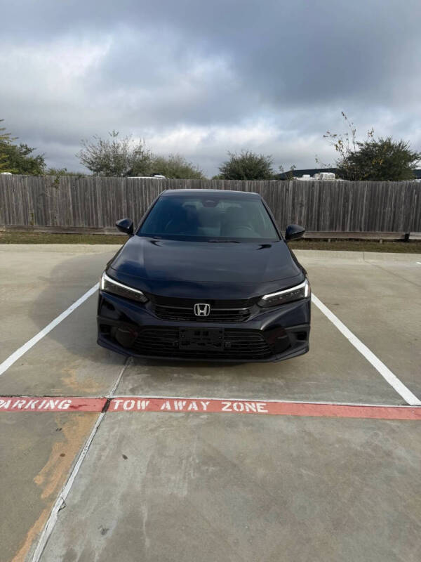 2024 Honda Civic Hatchback Sport's photo