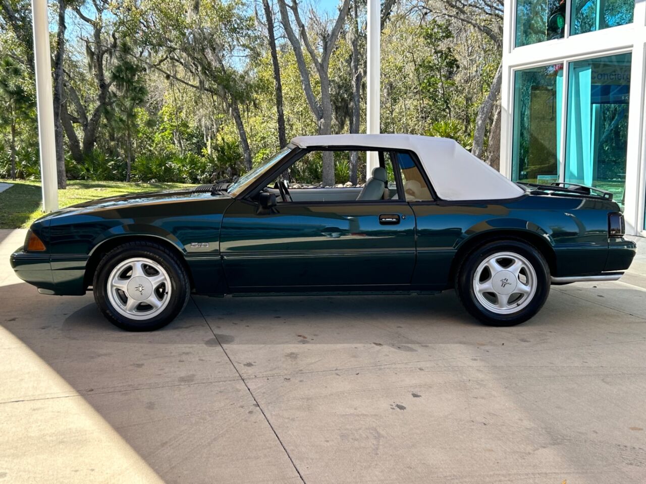 1992 Ford Mustang 15