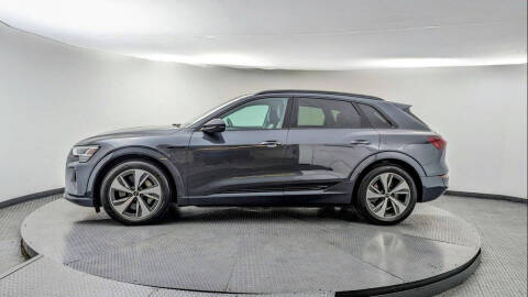2024 Audi Q8 e-tron quattro Premium
