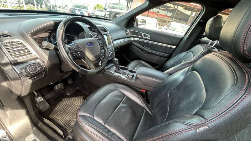 2018 Ford Explorer Sport