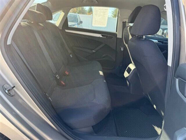 2016 Volkswagen Passat 1.8T S