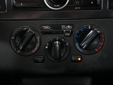2012 Nissan Versa 1.8 S