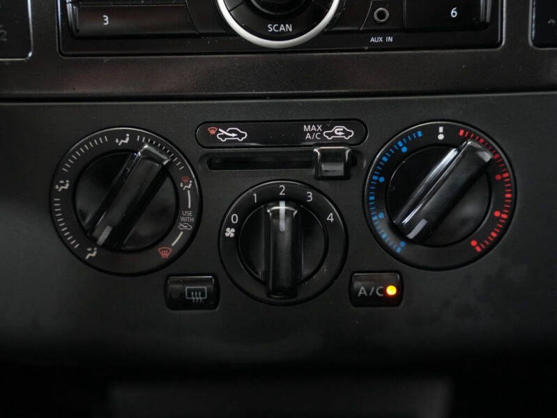 2012 Nissan Versa 1.8 S