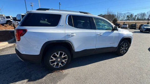 2023 GMC Acadia SLT