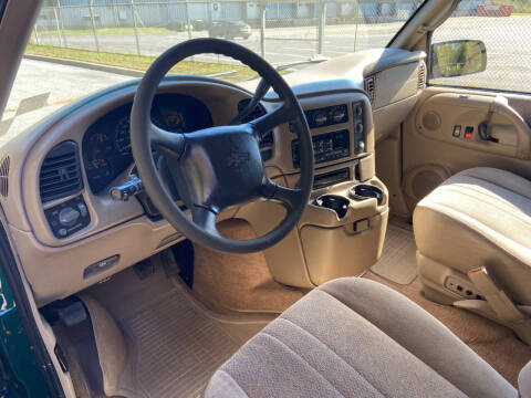 2000 Chevrolet Astro LS