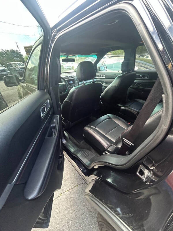 2017 Ford Explorer Sport