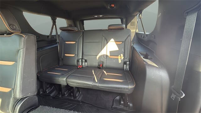 2023 GMC Yukon XL AT4