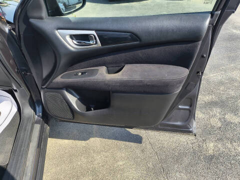 2013 Nissan Pathfinder S