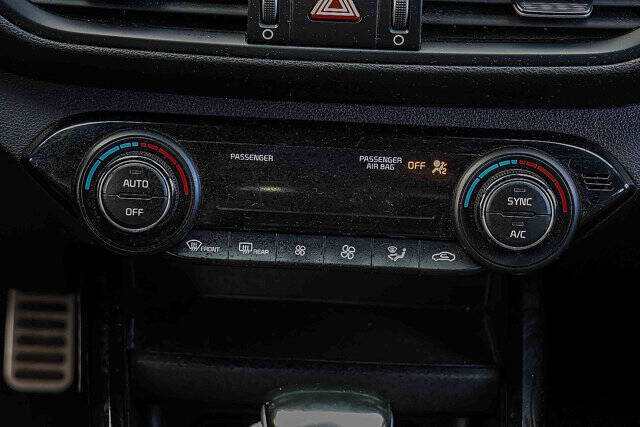 2022 Kia Forte GT Line