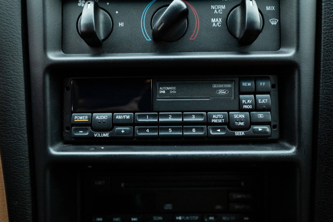 1995 Ford Mustang SVT Cobra 78