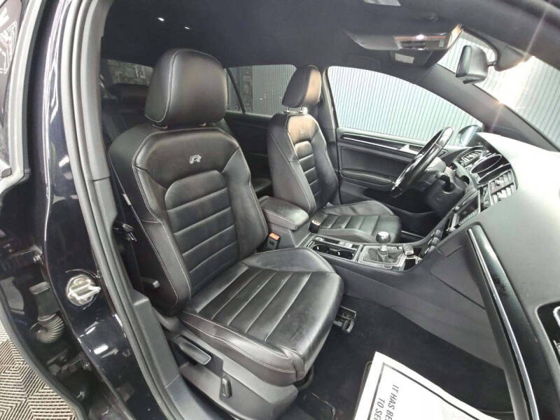 2016 Volkswagen Golf R 4Motion