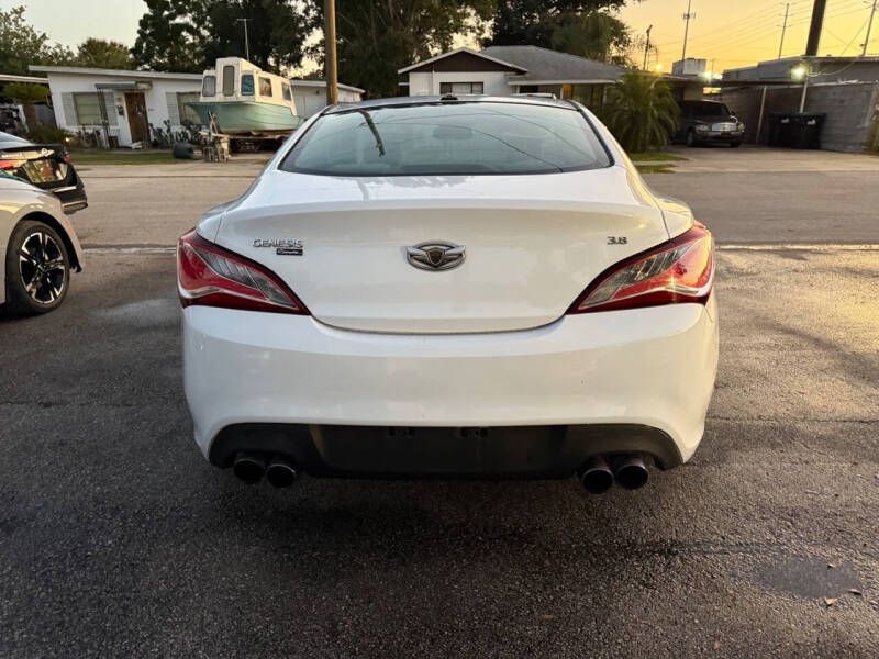 2016 Hyundai Genesis Coupe 3.8