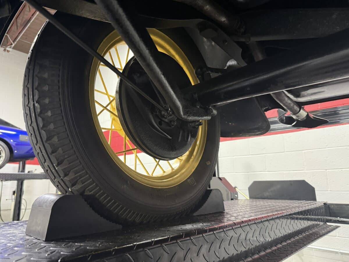 1932 Ford Model 18 66