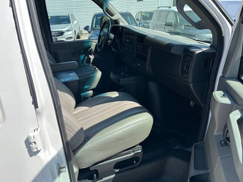 2016 Chevrolet Express 3500
